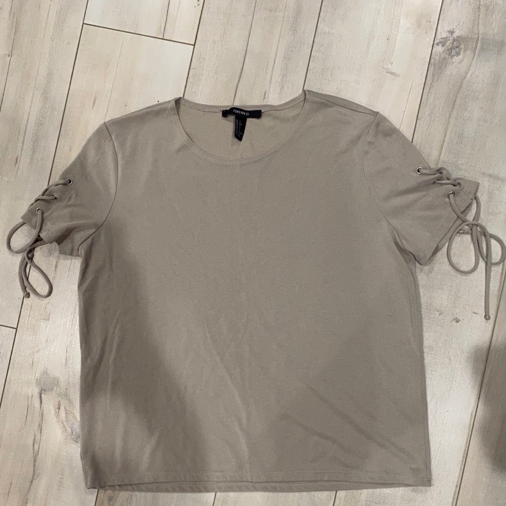 FOREVER21 cropped oversized tee